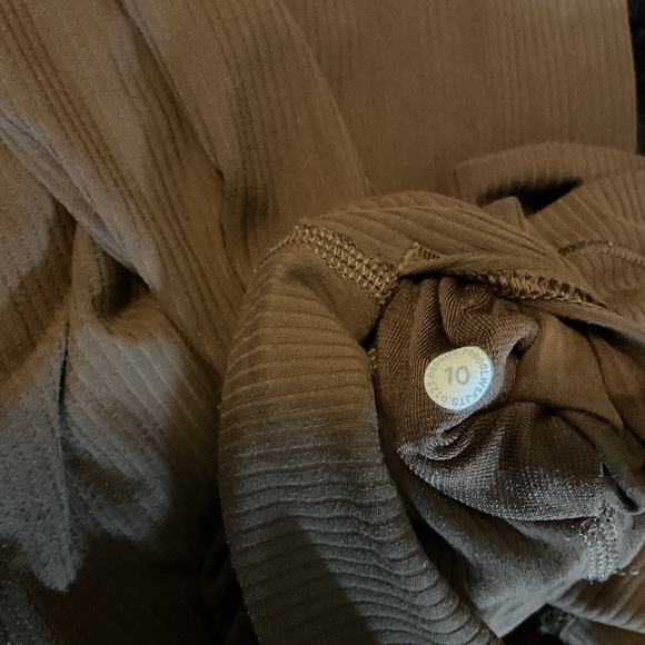 lululemon athletica Brown Leggings - Picture 4 of 4